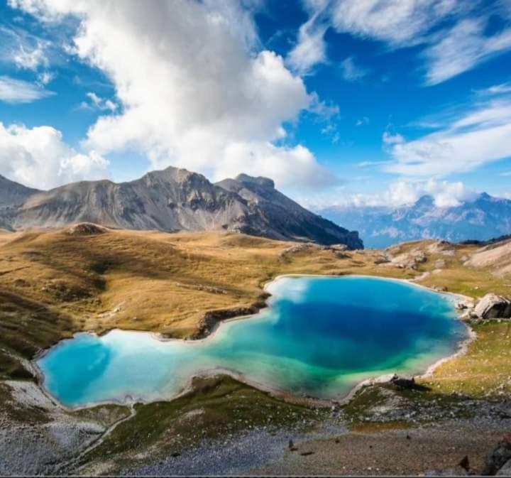 Апартаменты Le Hameau Des Ecrins Пюи-Сен-Венсан Экстерьер фото