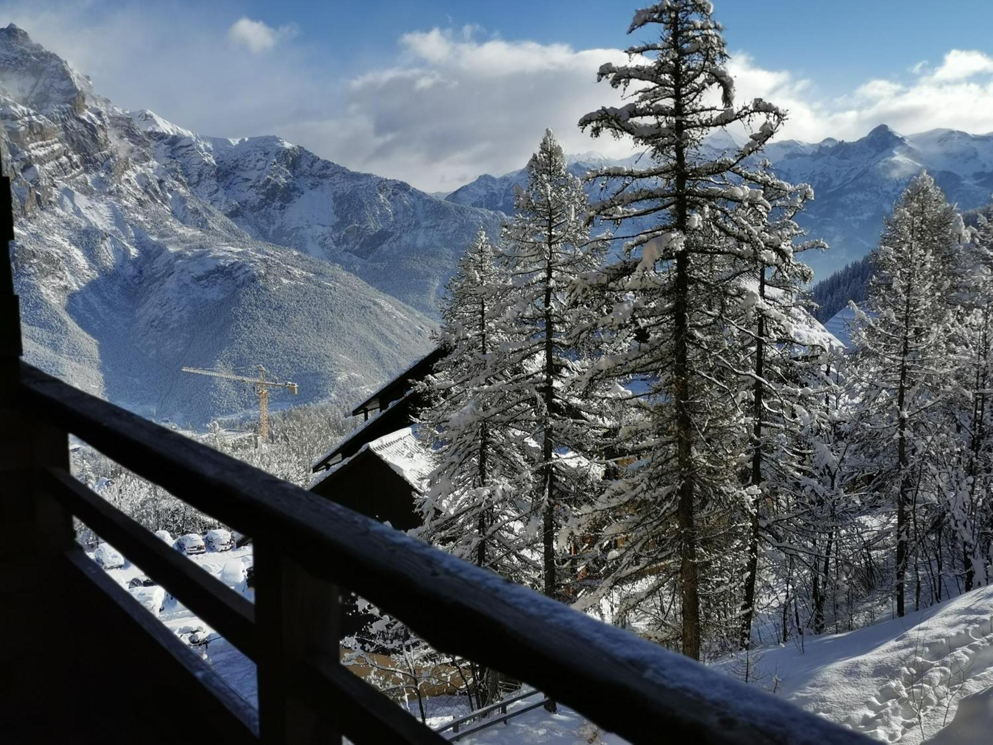 Апартаменты Le Hameau Des Ecrins Пюи-Сен-Венсан Экстерьер фото