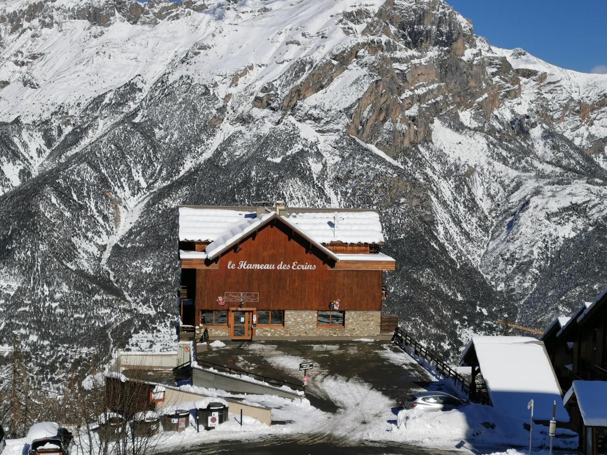 Апартаменты Le Hameau Des Ecrins Пюи-Сен-Венсан Экстерьер фото